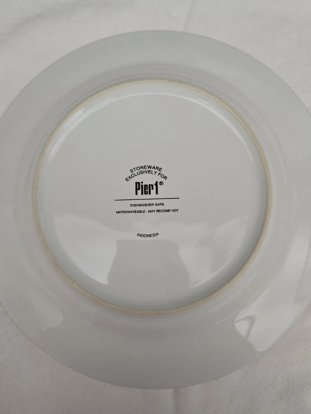 Vtg. Toneware By Pier 1 Decorstive Red Bitd Plate 8